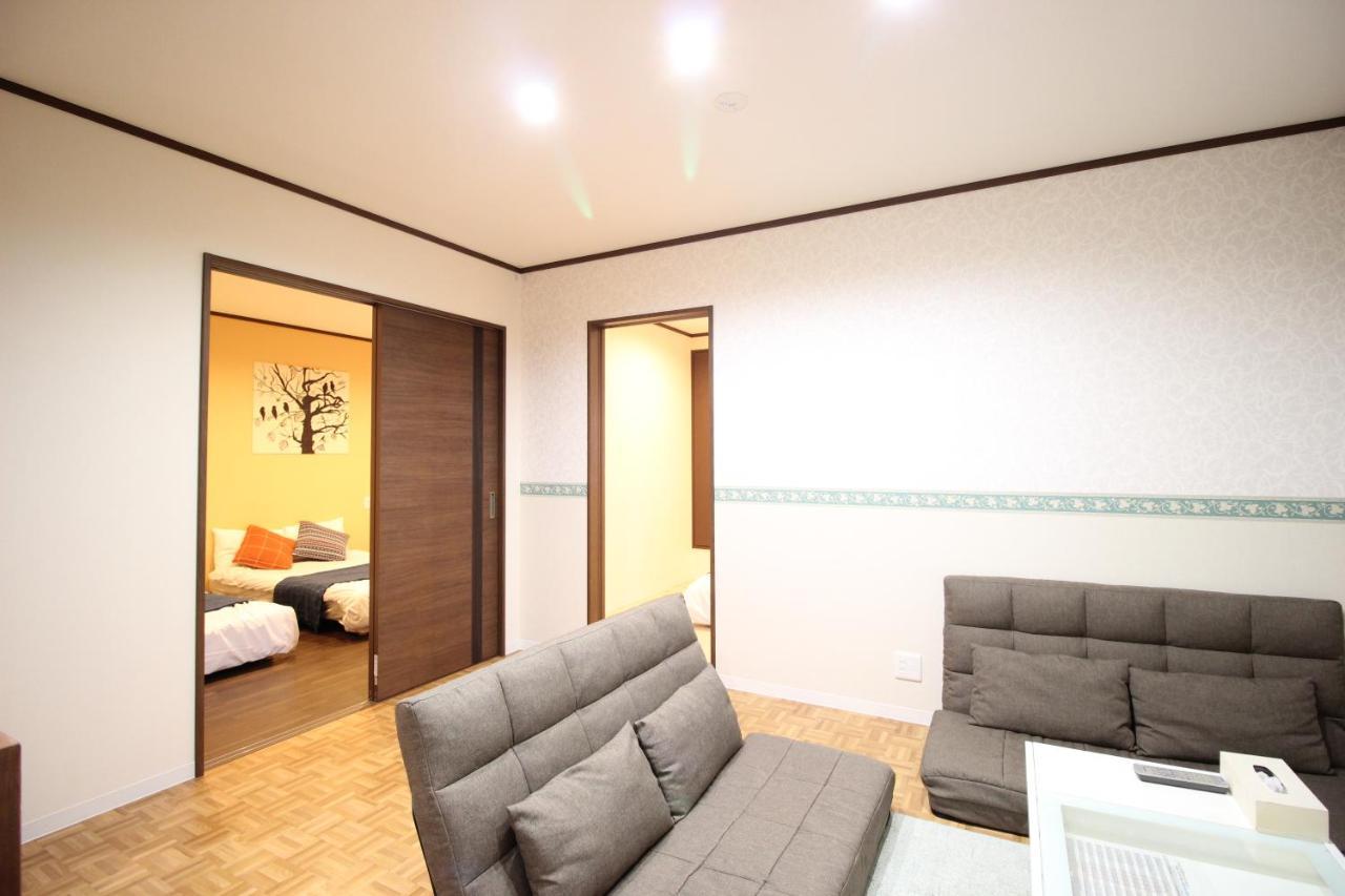 マンションかわた Apartamento Osaca Exterior foto