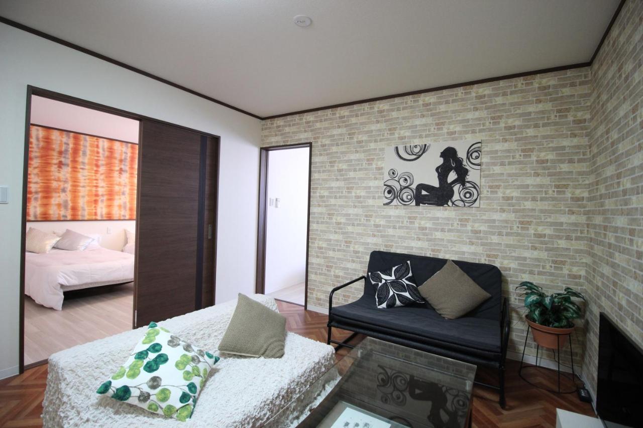 マンションかわた Apartamento Osaca Exterior foto