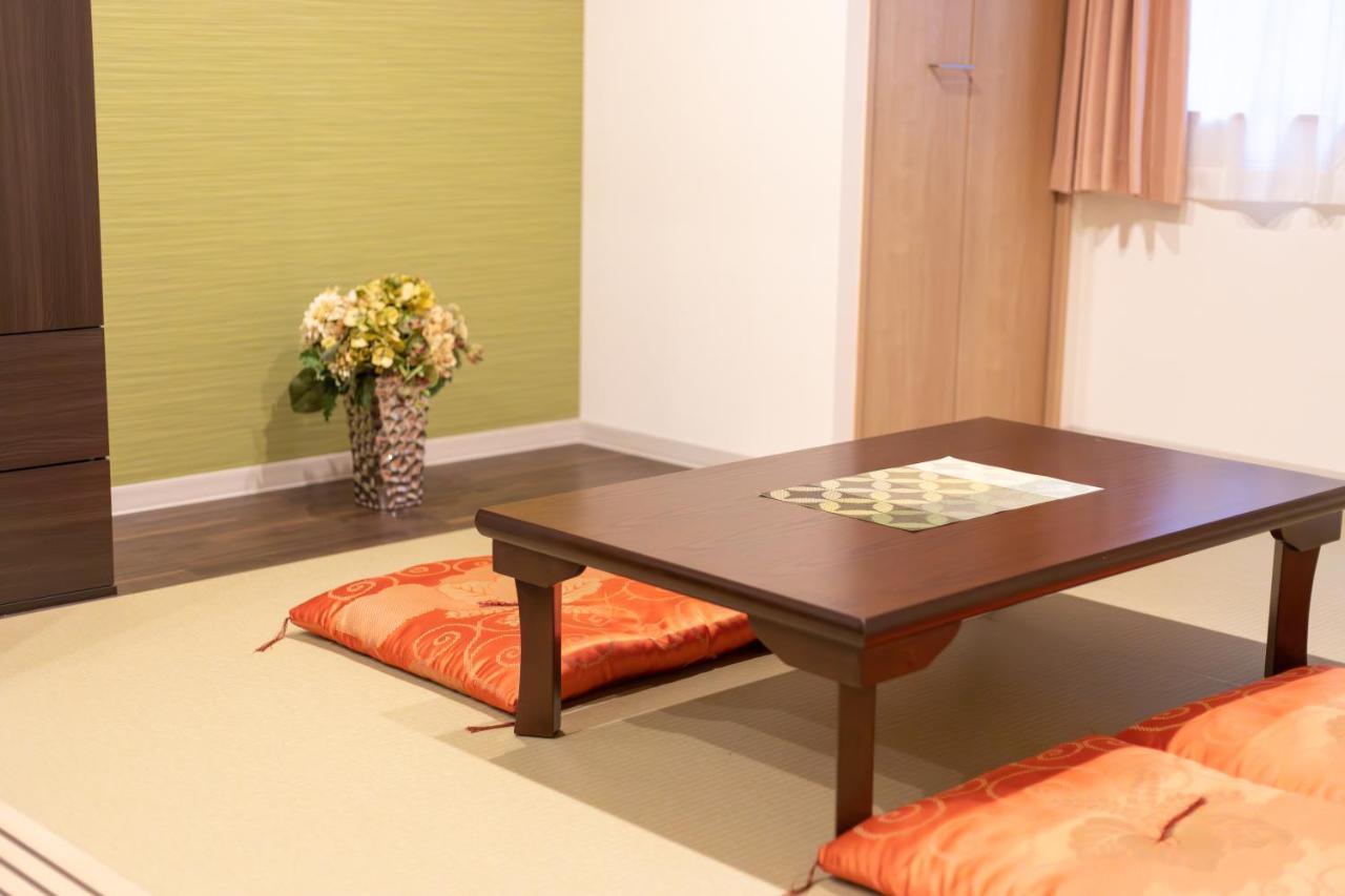 マンションかわた Apartamento Osaca Exterior foto