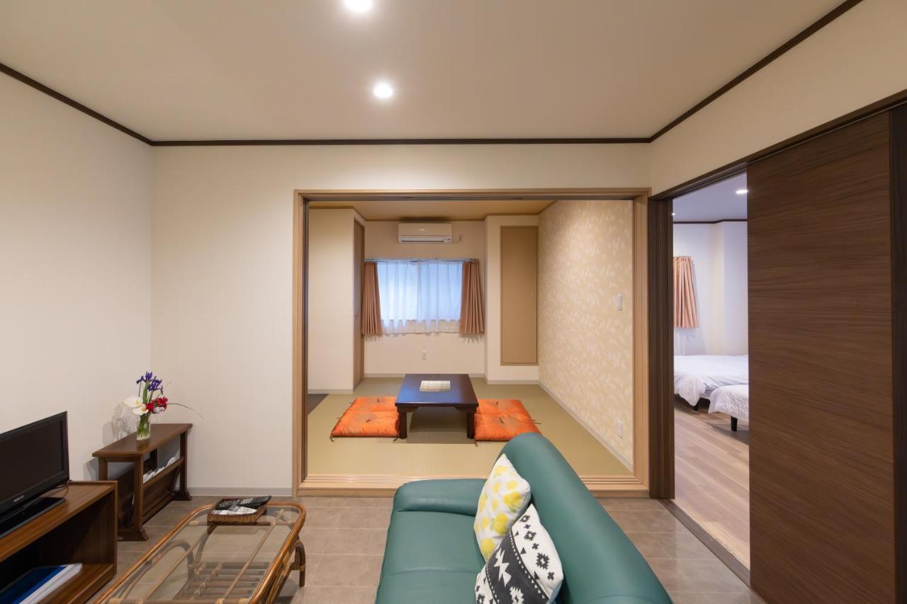 マンションかわた Apartamento Osaca Exterior foto